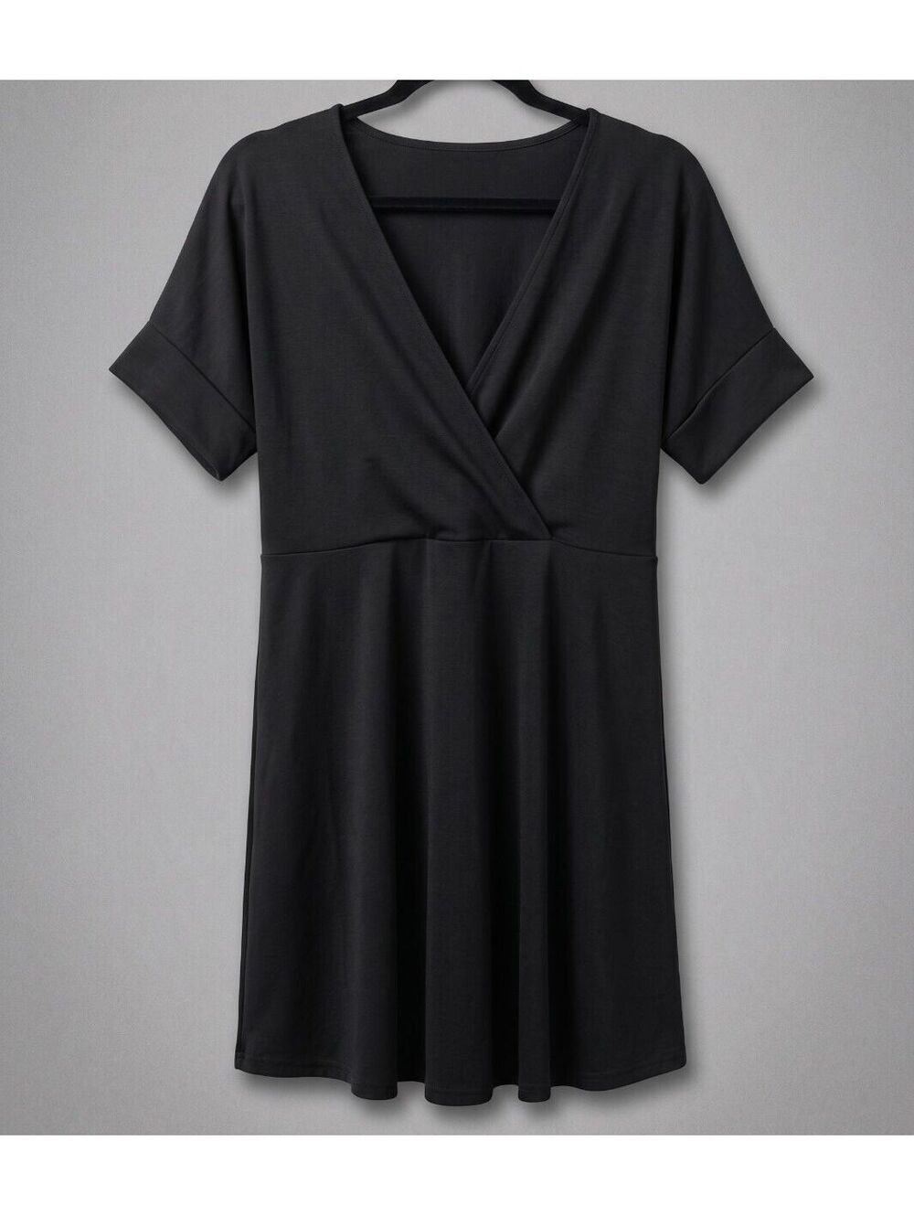 PrettyLittleThing Black Surplice Wrap Dress Short Sleeve Fit and Flare Size 22